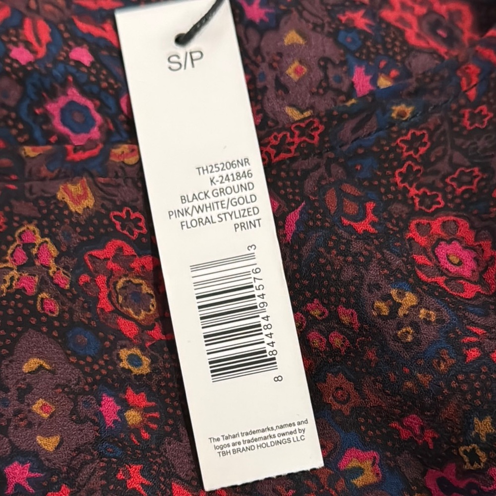 T Tahari Surplice Long Sleeve Blouse Dark Retro Floral Office NWT-Small - Picture 9 of 11